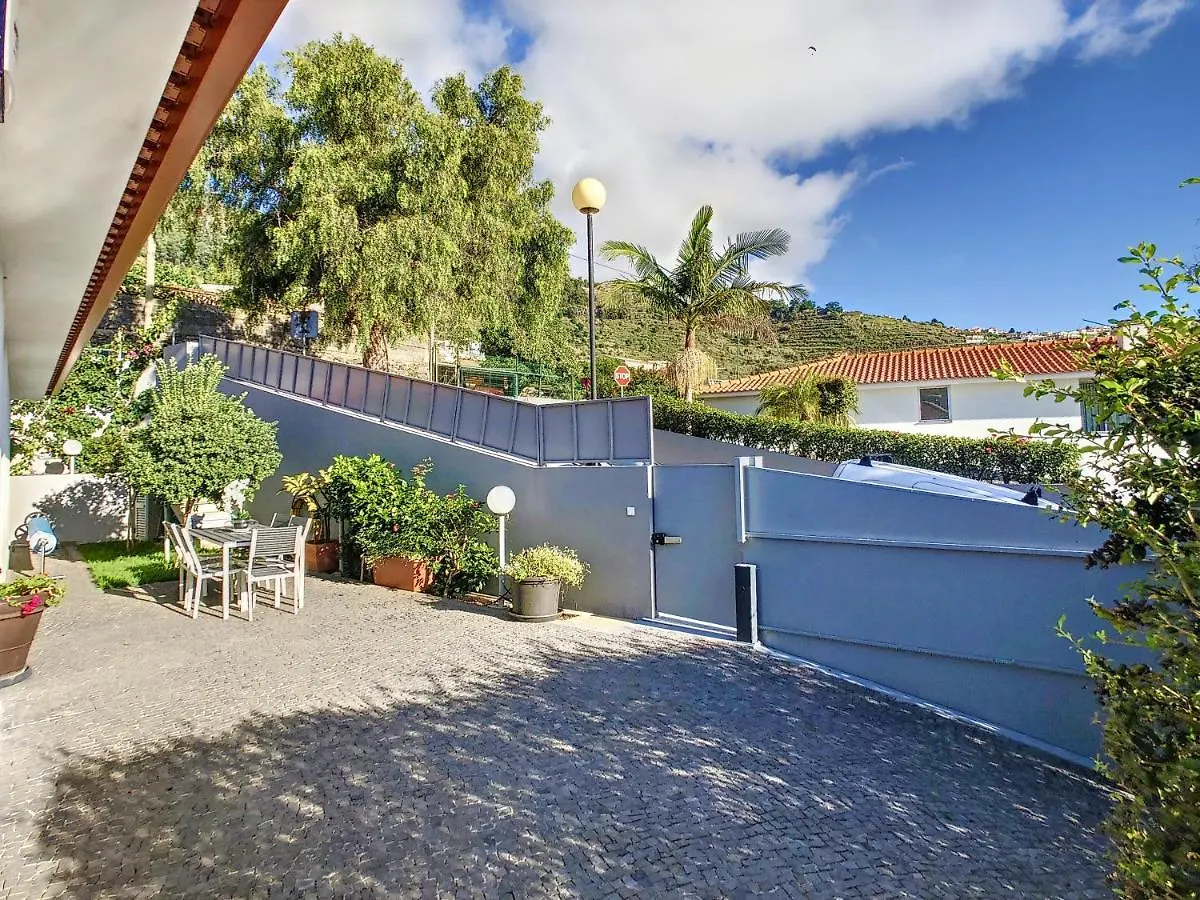 Feriehus Casa Ines By Lovelystay Arco da Calheta